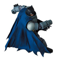 Medicom DC The Dark Knight Returns Armored Batman MAFEX Action Figure